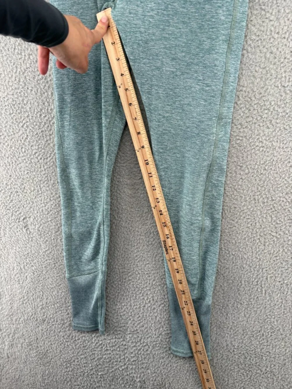 Alo Yoga Alosoft High Waist Lounge Leggings in Seagrass Green, size XS.